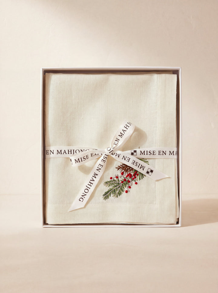 Holiday Sprig Table Cover in Ivory