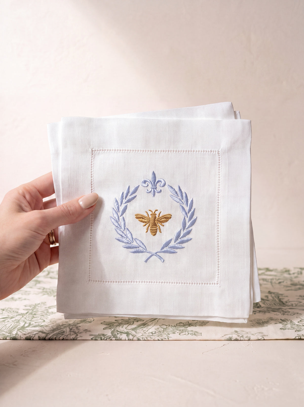 Italian Bee Linen Cocktail Napkin Set